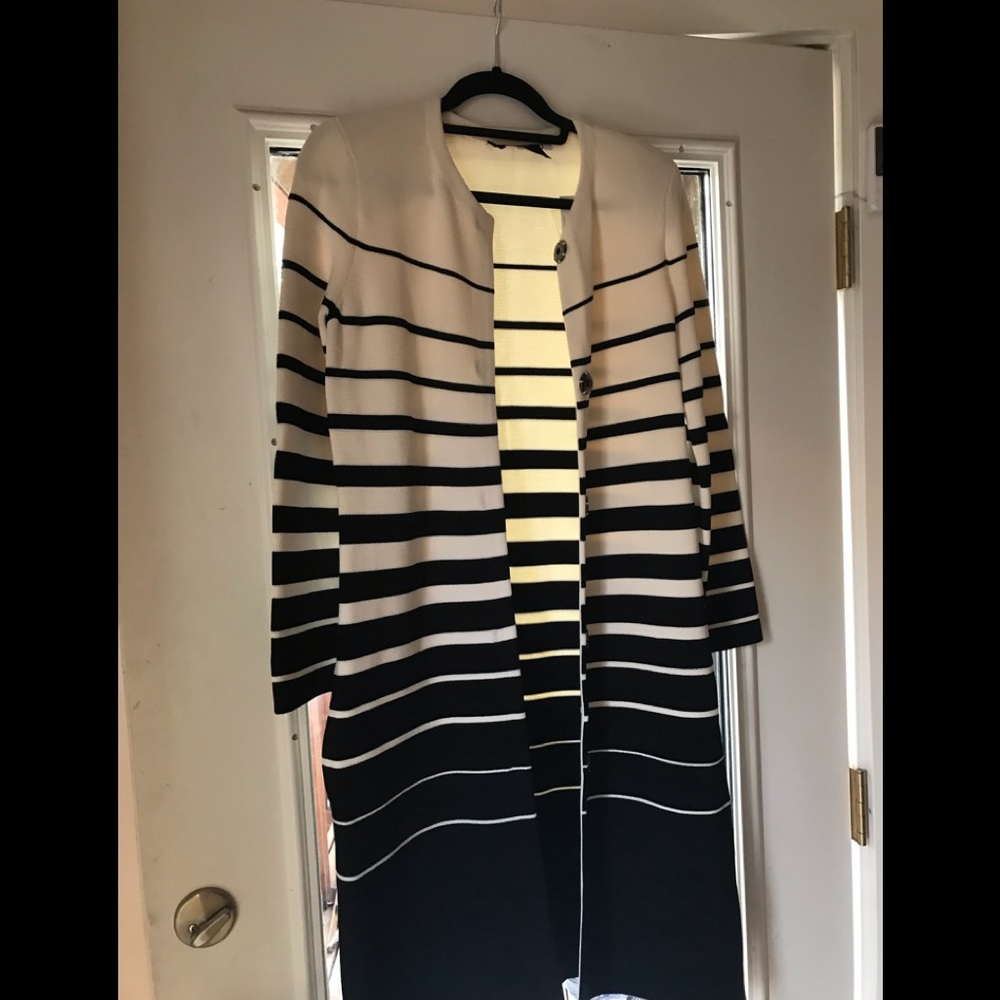 Adrienne Vittadini Black/white knit coat Size M